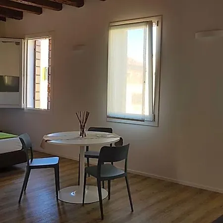 Oda ve Kahvaltı Ca' Dell'angelo 3*